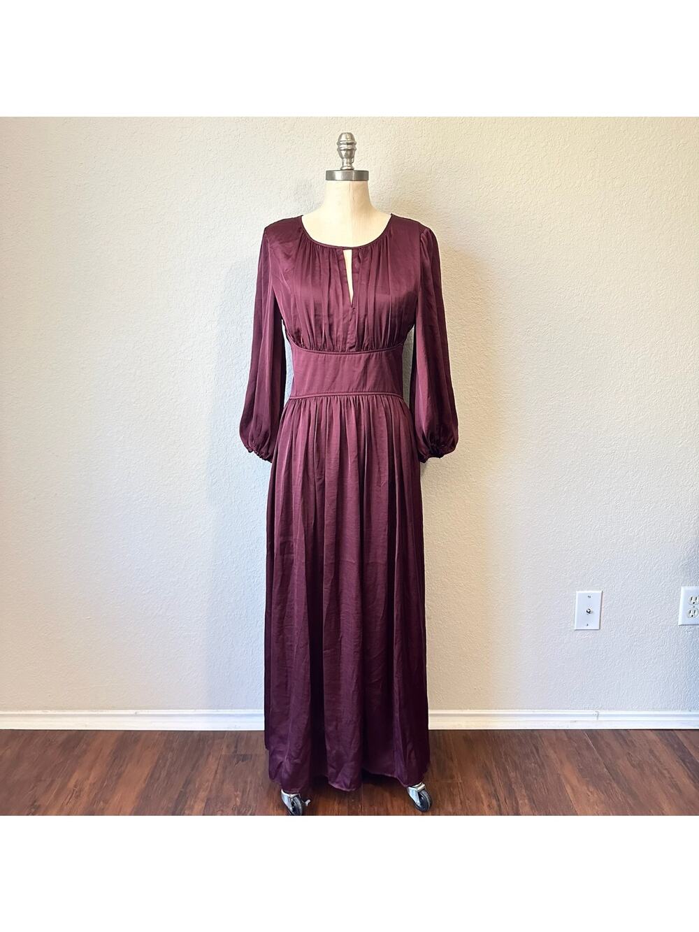 MAX STUDIO Maxi Dress Burgundy Satin Keyhole Balloon Sleeve Smocked NWT